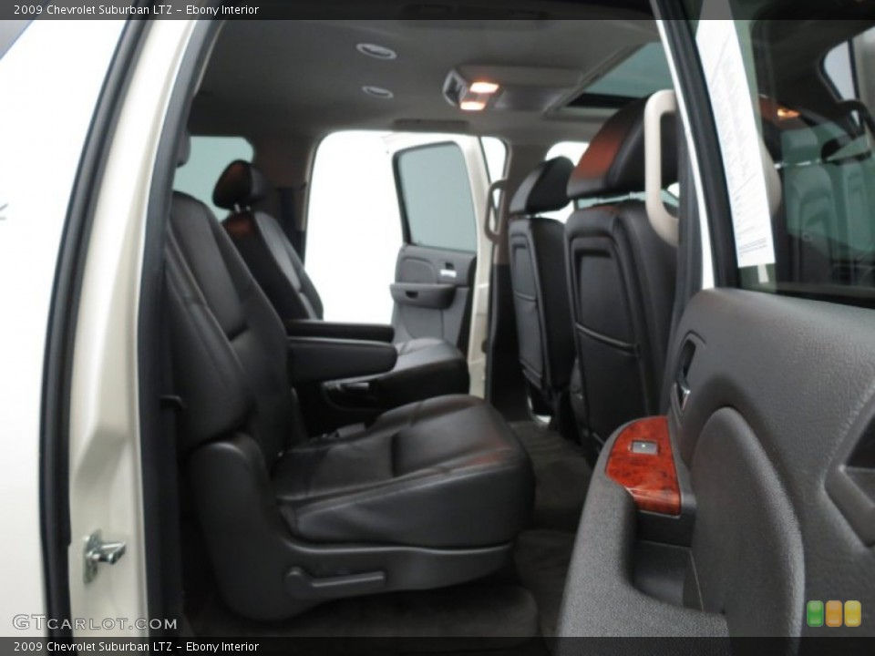 Ebony Interior Rear Seat for the 2009 Chevrolet Suburban LTZ #79746452