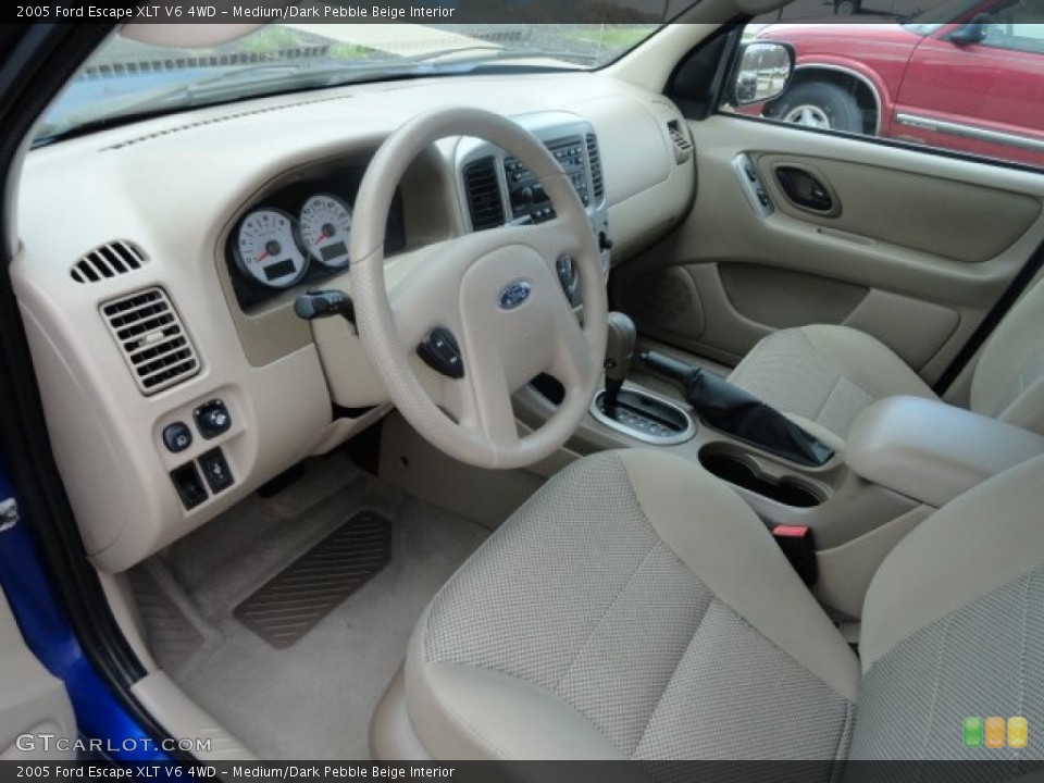 Medium/Dark Pebble Beige Interior Photo for the 2005 Ford Escape XLT V6 4WD #79747718