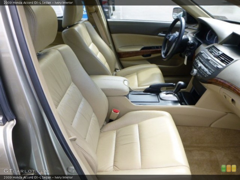 Ivory Interior Photo for the 2009 Honda Accord EX-L Sedan #79749788