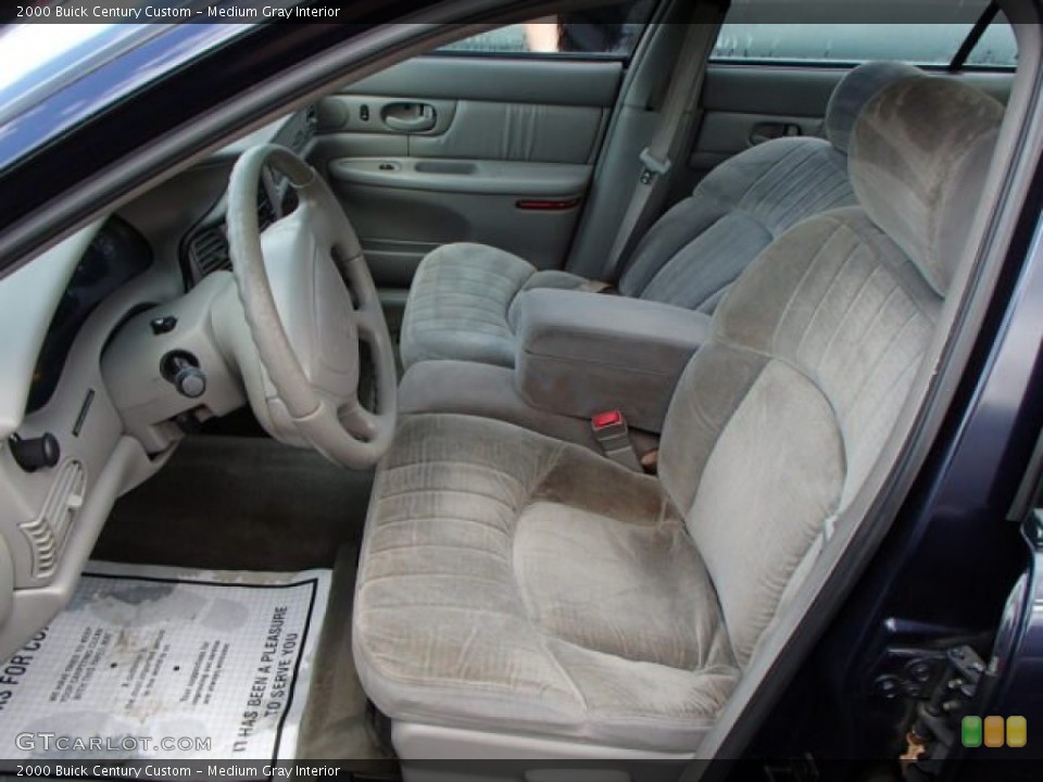 Medium Gray Interior Photo for the 2000 Buick Century Custom #79757558