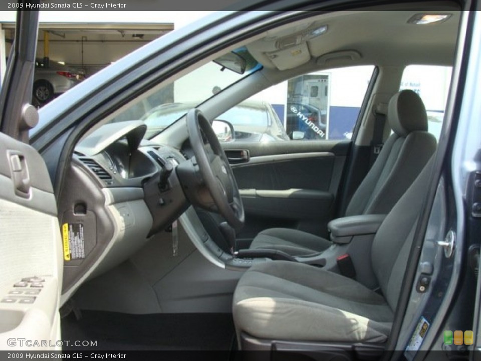 Gray Interior Photo for the 2009 Hyundai Sonata GLS #79772224