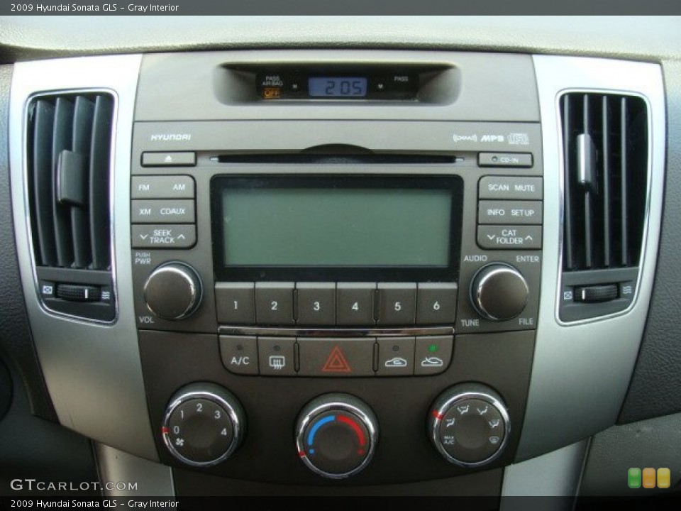 Gray Interior Controls for the 2009 Hyundai Sonata GLS #79772311