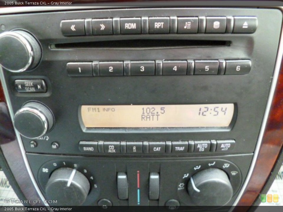 Gray Interior Controls for the 2005 Buick Terraza CXL #79783834