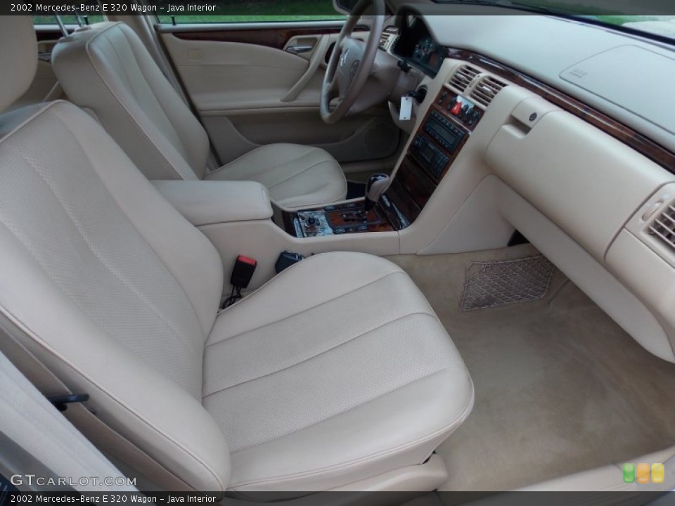 Java Interior Photo for the 2002 Mercedes-Benz E 320 Wagon #79789720