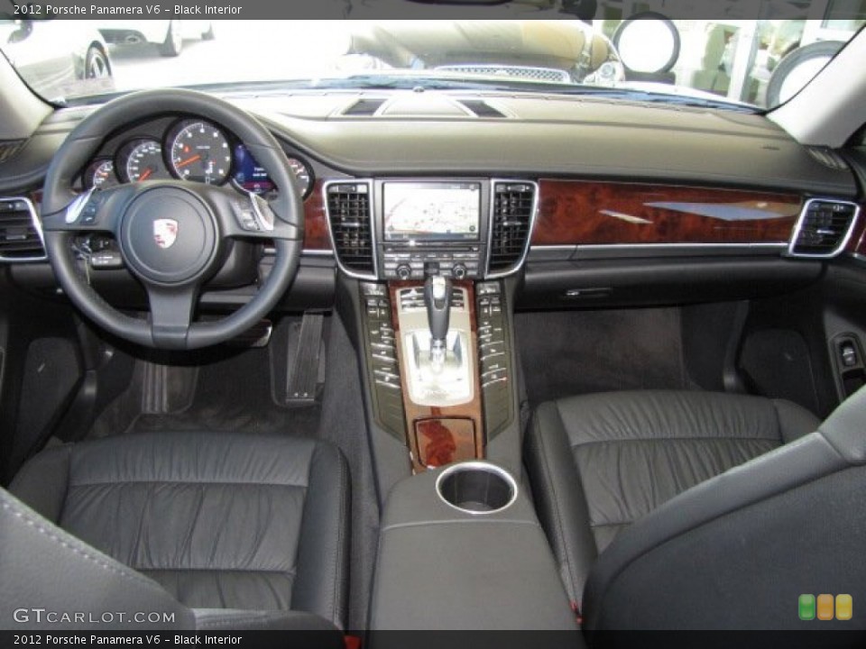 Black Interior Dashboard for the 2012 Porsche Panamera V6 #79801001