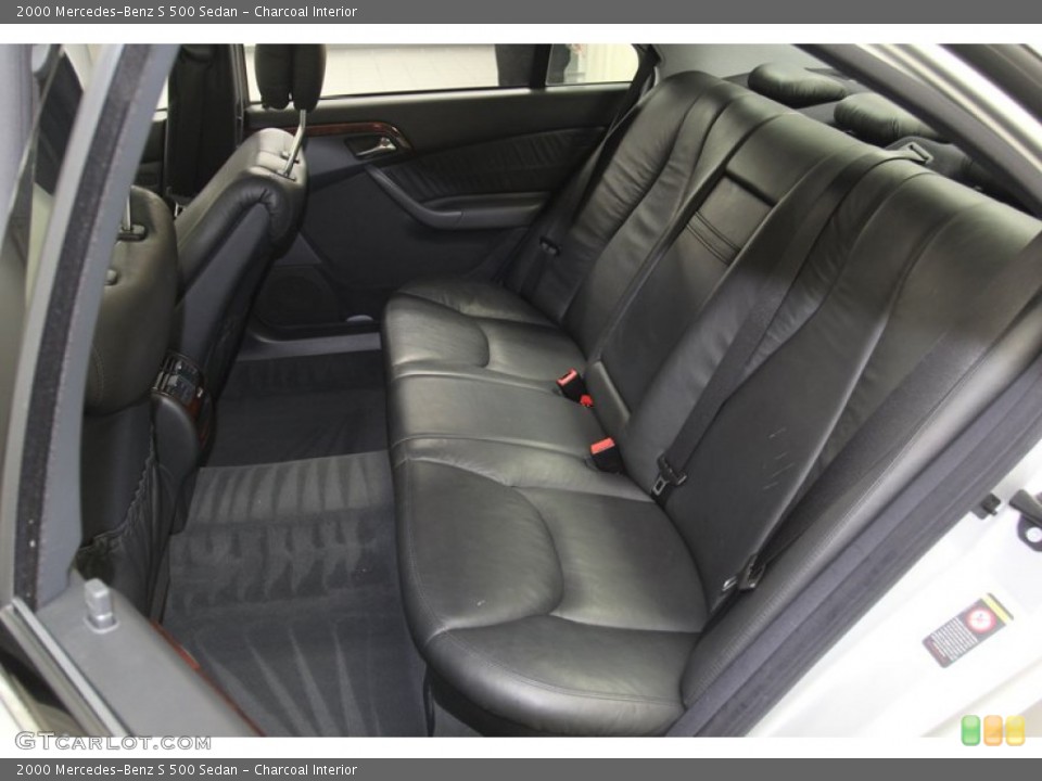 Charcoal Interior Rear Seat for the 2000 Mercedes-Benz S 500 Sedan #79804578