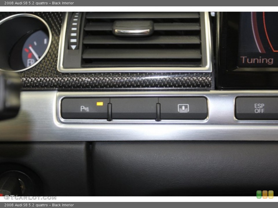 Black Interior Controls for the 2008 Audi S8 5.2 quattro #79806021