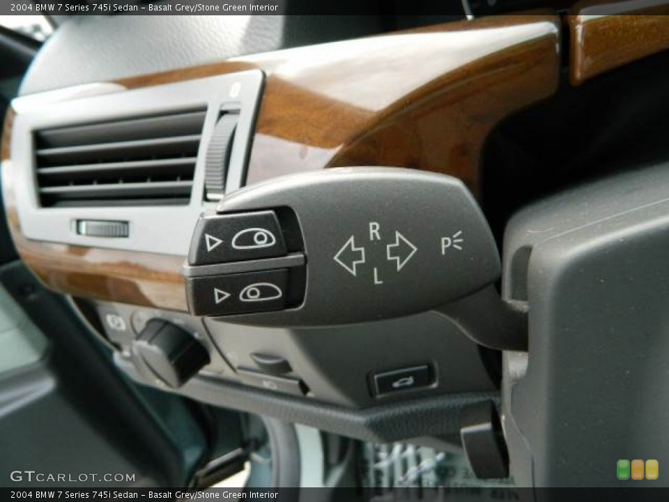 Basalt Grey/Stone Green Interior Controls for the 2004 BMW 7 Series 745i Sedan #79813078