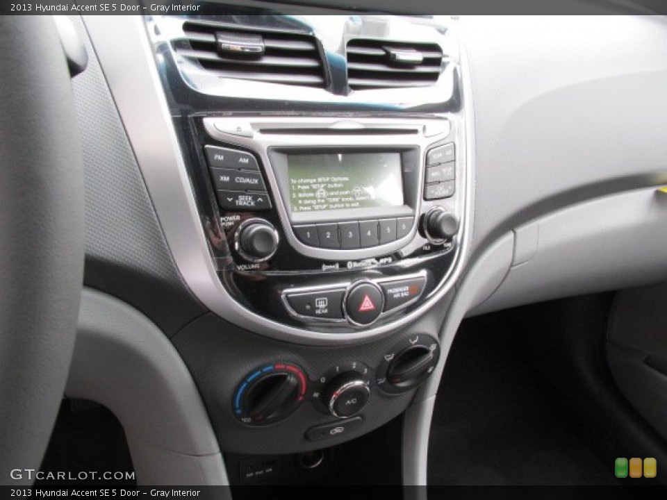 Gray Interior Controls for the 2013 Hyundai Accent SE 5 Door #79826144