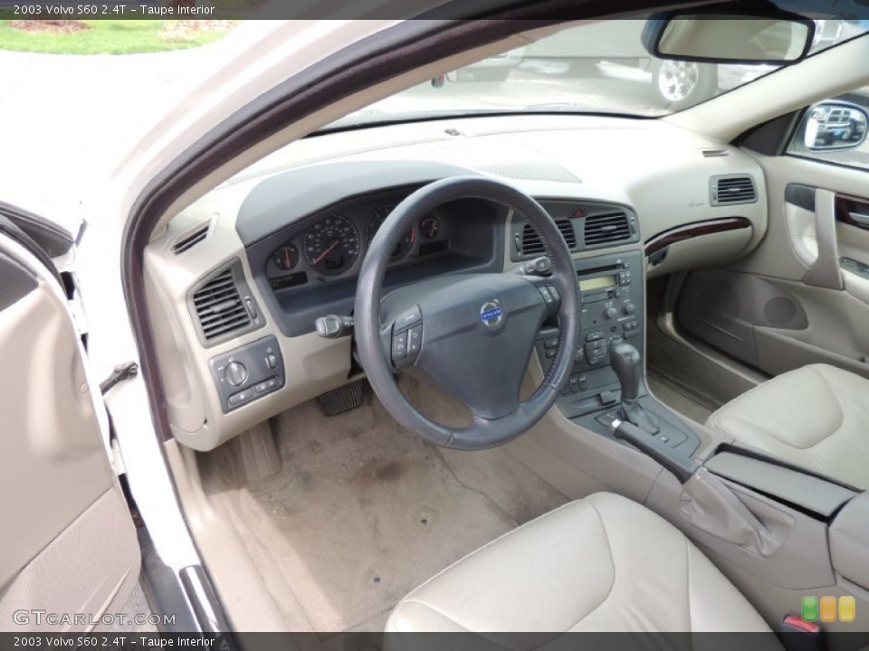 Taupe Interior Photo for the 2003 Volvo S60 2.4T #79827274