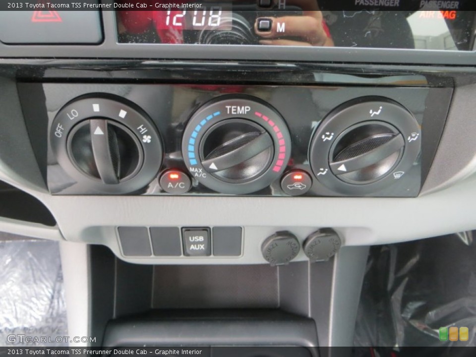 Graphite Interior Controls for the 2013 Toyota Tacoma TSS Prerunner Double Cab #79832486