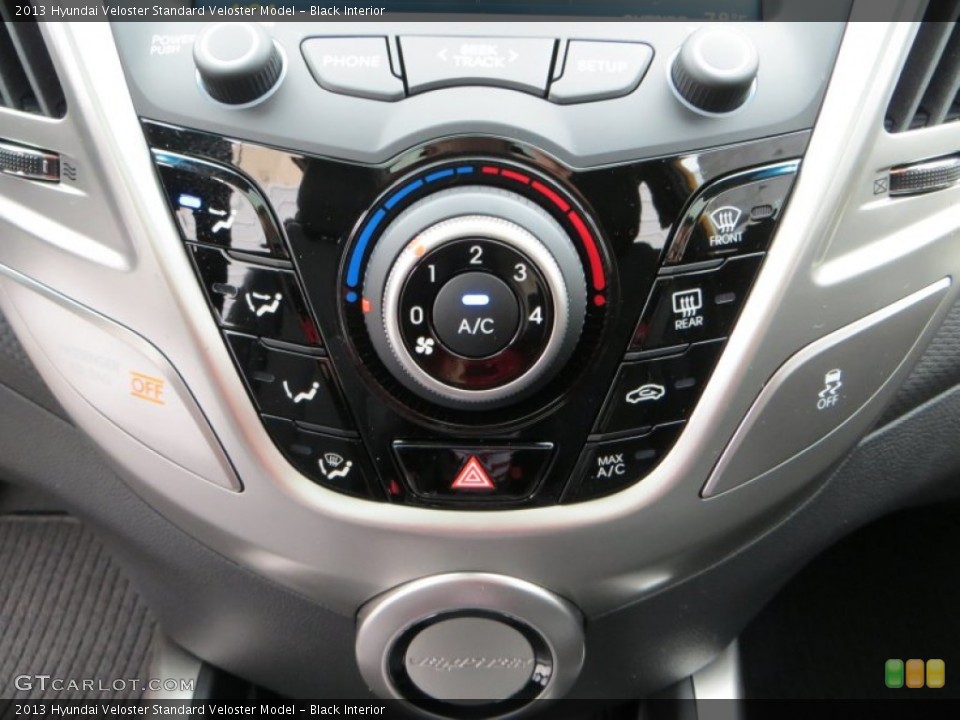 Black Interior Controls for the 2013 Hyundai Veloster  #79836599