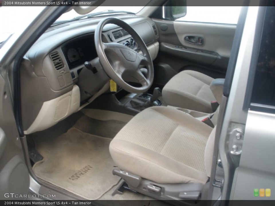 Tan Interior Photo for the 2004 Mitsubishi Montero Sport LS 4x4 #79838753
