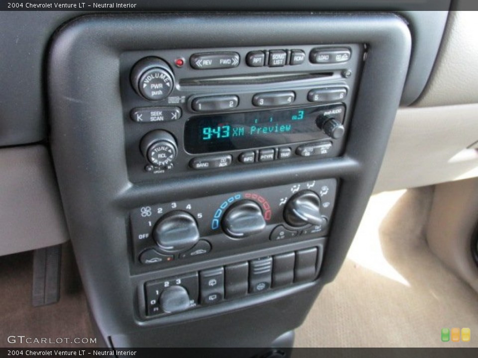 Neutral Interior Controls for the 2004 Chevrolet Venture LT #79842331