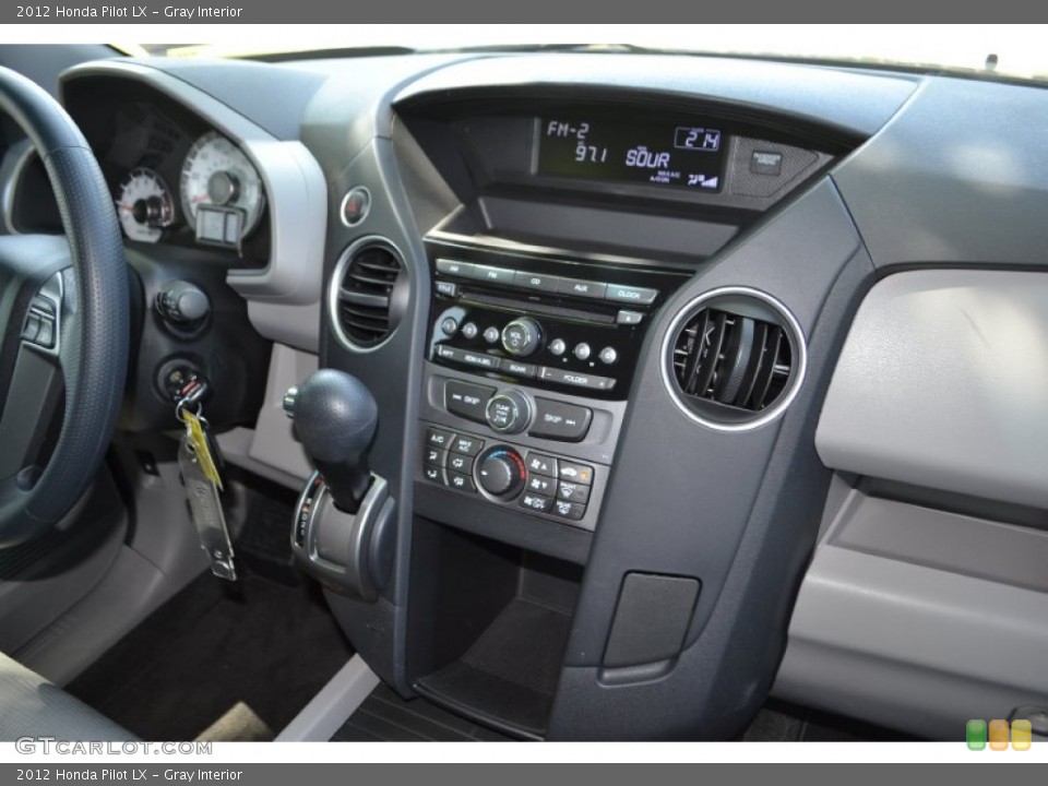 Gray Interior Controls for the 2012 Honda Pilot LX #79842780