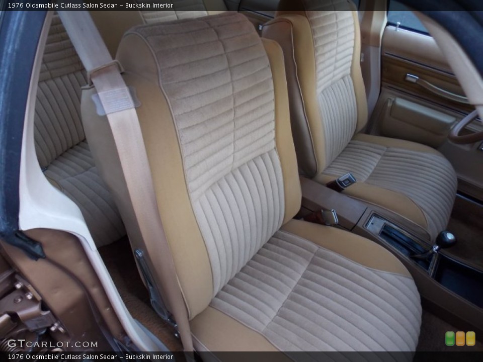 Buckskin 1976 Oldsmobile Cutlass Interiors