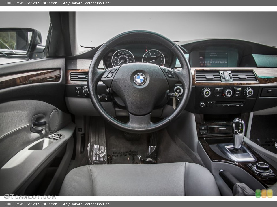 Grey Dakota Leather Interior Dashboard for the 2009 BMW 5 Series 528i Sedan #79850593