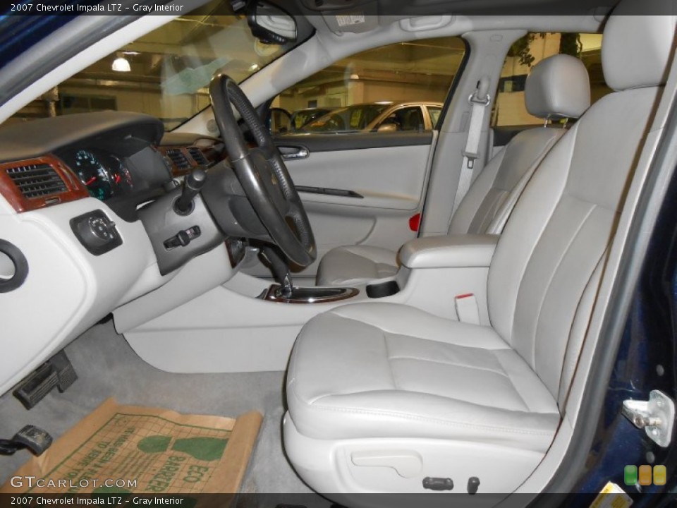 Gray Interior Photo for the 2007 Chevrolet Impala LTZ #79855516
