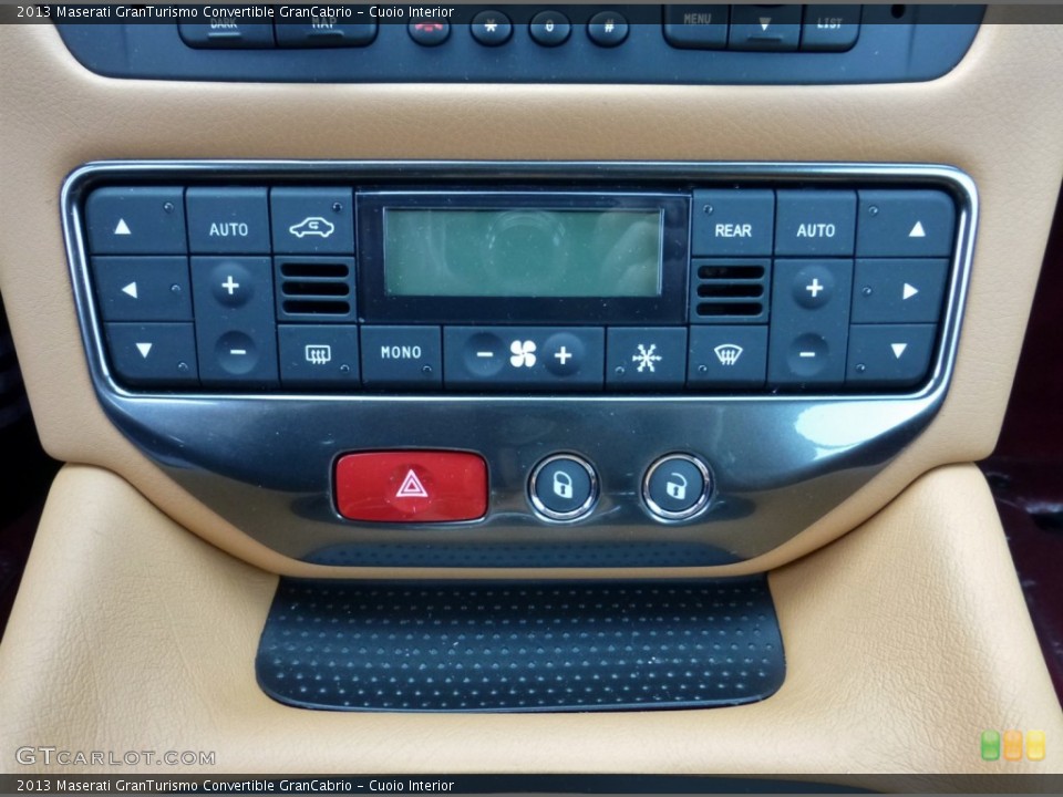 Cuoio Interior Controls for the 2013 Maserati GranTurismo Convertible GranCabrio #79857780