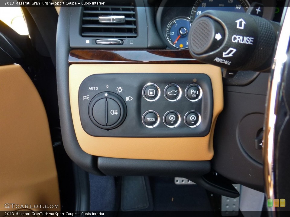Cuoio Interior Controls for the 2013 Maserati GranTurismo Sport Coupe #79861975