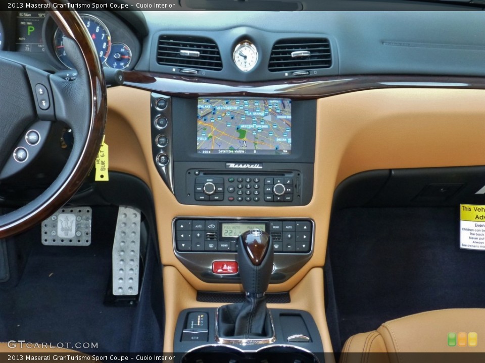 Cuoio Interior Controls for the 2013 Maserati GranTurismo Sport Coupe #79862138