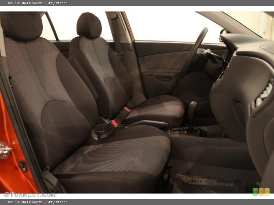 Gray Interior Photo for the 2009 Kia Rio LX Sedan #79866750