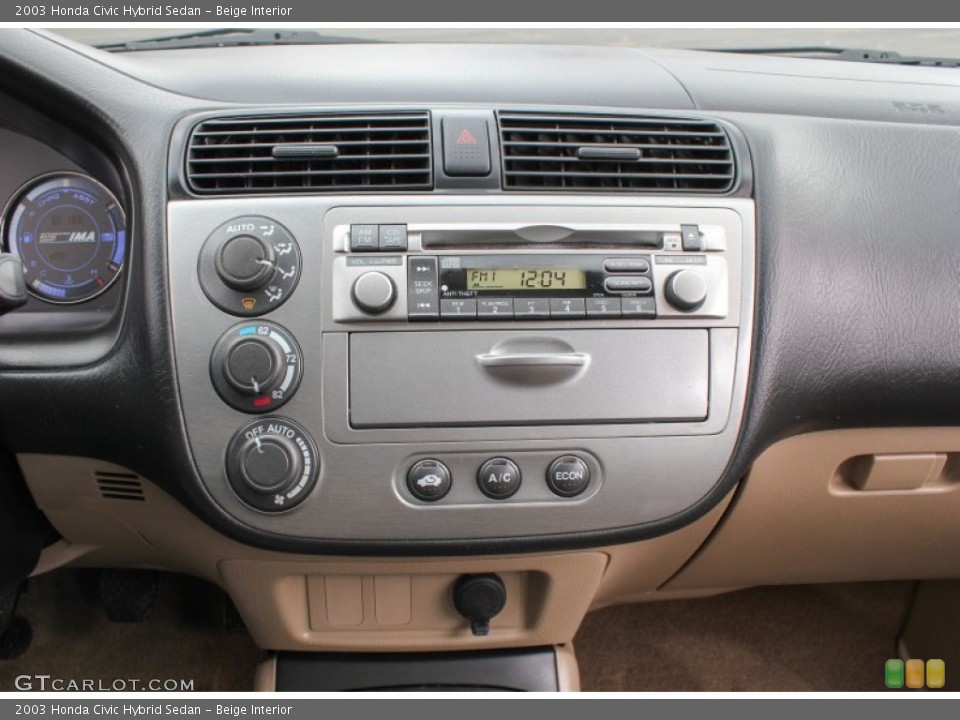 Beige Interior Controls for the 2003 Honda Civic Hybrid Sedan #79871593