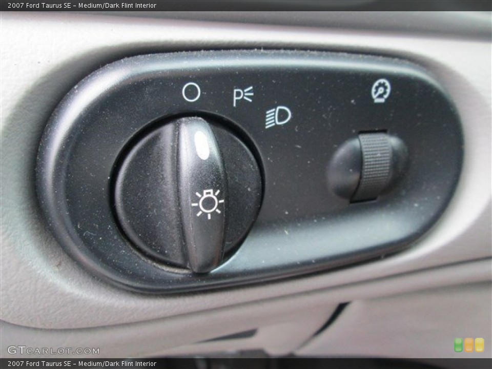 Medium/Dark Flint Interior Controls for the 2007 Ford Taurus SE #79887800