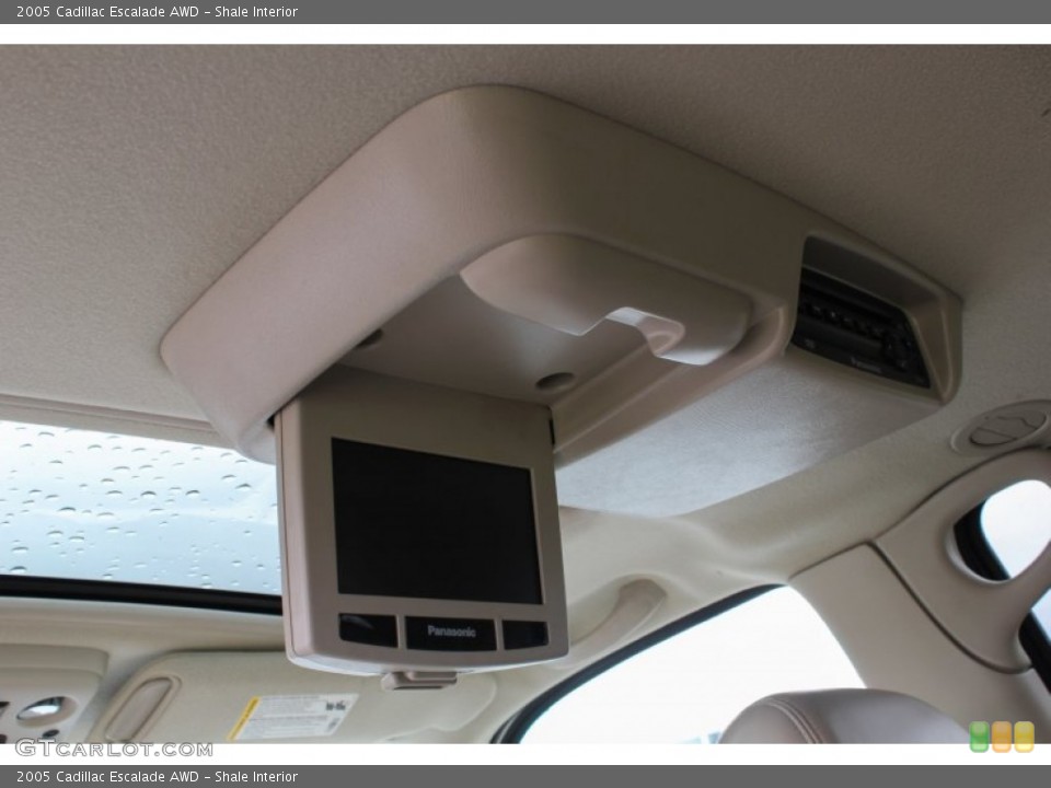Shale Interior Entertainment System for the 2005 Cadillac Escalade AWD #79891255