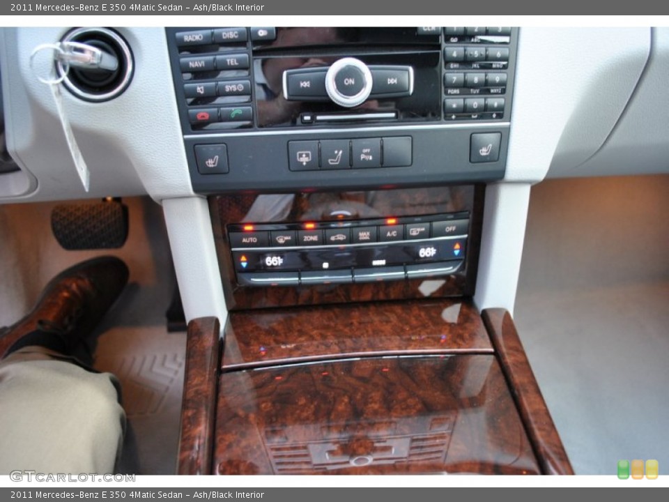 Ash/Black Interior Controls for the 2011 Mercedes-Benz E 350 4Matic Sedan #79894323