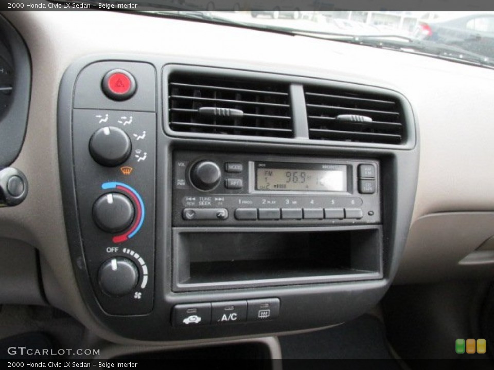 Beige Interior Controls for the 2000 Honda Civic LX Sedan #79895044