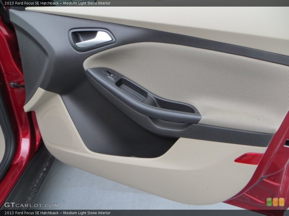 Medium Light Stone Interior Door Panel for the 2013 Ford Focus SE Hatchback #79899001