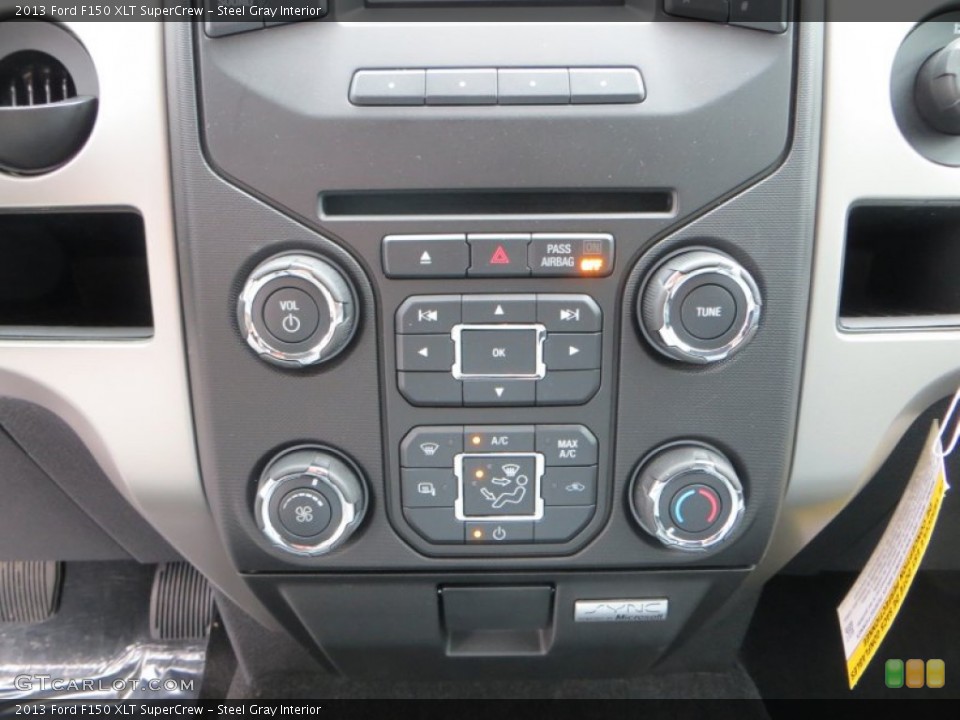 Steel Gray Interior Controls for the 2013 Ford F150 XLT SuperCrew #79904342