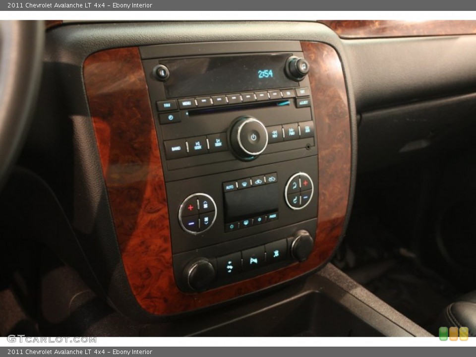 Ebony Interior Controls for the 2011 Chevrolet Avalanche LT 4x4 #79919187