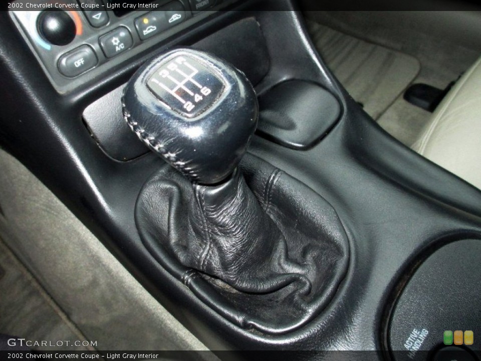 Light Gray Interior Transmission for the 2002 Chevrolet Corvette Coupe #79928992