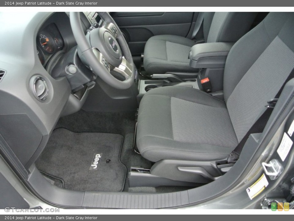 Dark Slate Gray Interior Photo for the 2014 Jeep Patriot Latitude #79957319