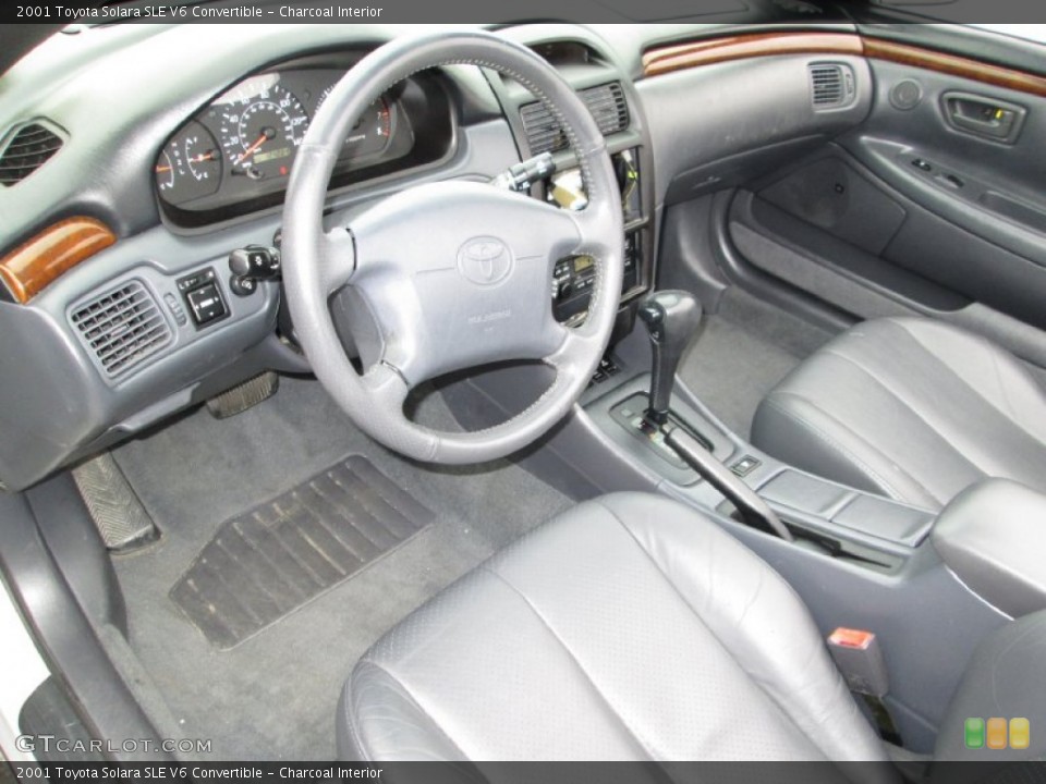 Charcoal Interior Photo for the 2001 Toyota Solara SLE V6 Convertible #79966550