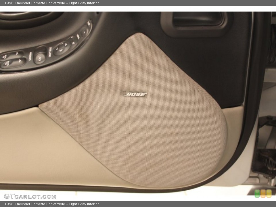 Light Gray Interior Audio System for the 1998 Chevrolet Corvette Convertible #79967233