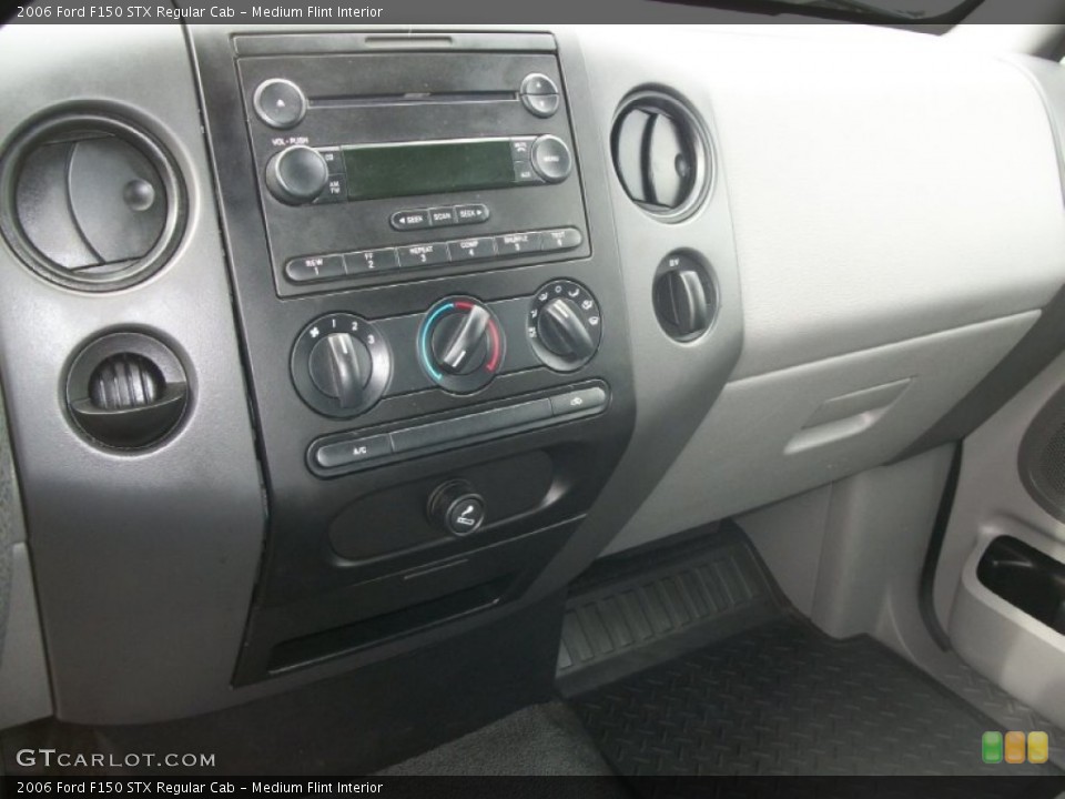 Medium Flint Interior Controls for the 2006 Ford F150 STX Regular Cab #79967240