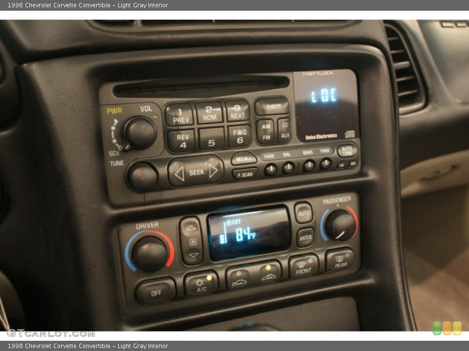 Light Gray Interior Controls for the 1998 Chevrolet Corvette Convertible #79967330
