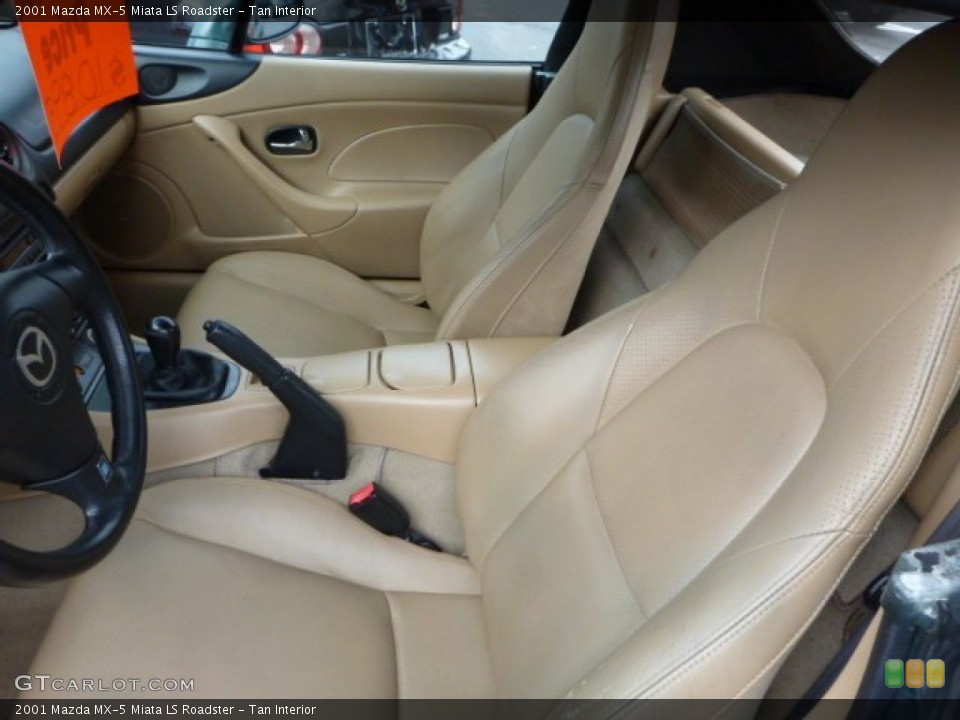 Tan Interior Photo for the 2001 Mazda MX-5 Miata LS Roadster #79978159