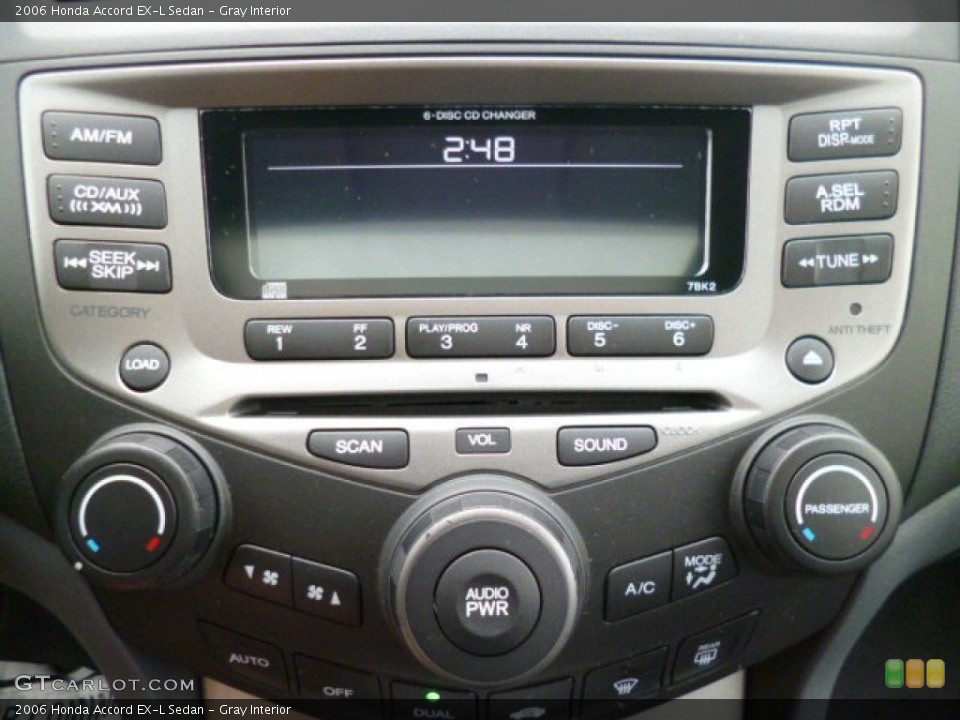 Gray Interior Controls for the 2006 Honda Accord EX-L Sedan #79984555