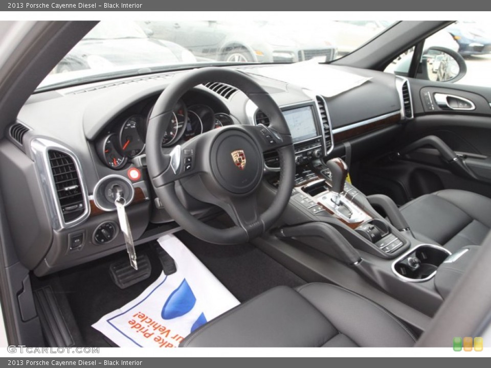 Black Interior Photo for the 2013 Porsche Cayenne Diesel #79984742