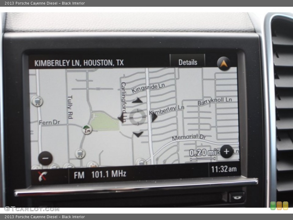 Black Interior Navigation for the 2013 Porsche Cayenne Diesel #79984877