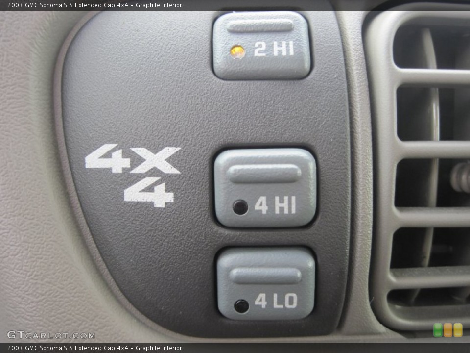 Graphite Interior Controls for the 2003 GMC Sonoma SLS Extended Cab 4x4 #79985357
