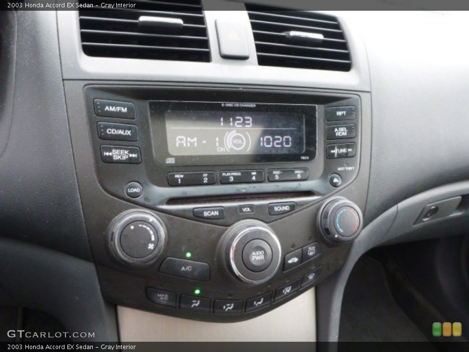 Gray Interior Controls for the 2003 Honda Accord EX Sedan #80007322