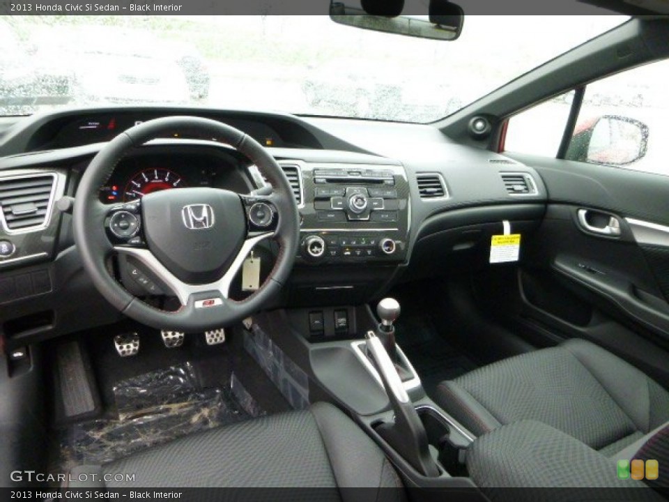 Black Interior Dashboard for the 2013 Honda Civic Si Sedan #80010963