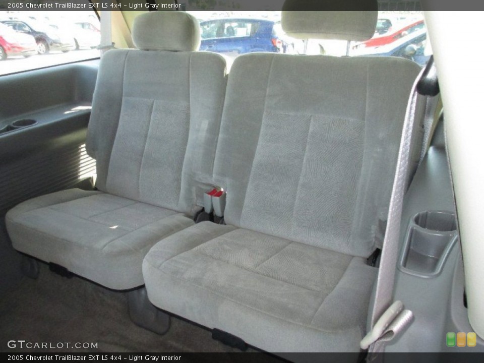 Light Gray Interior Rear Seat for the 2005 Chevrolet TrailBlazer EXT LS 4x4 #80052902