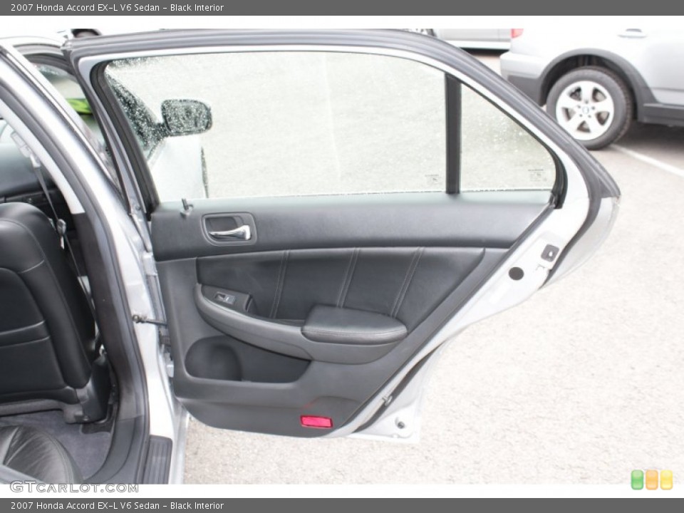 Black Interior Door Panel for the 2007 Honda Accord EX-L V6 Sedan #80059544