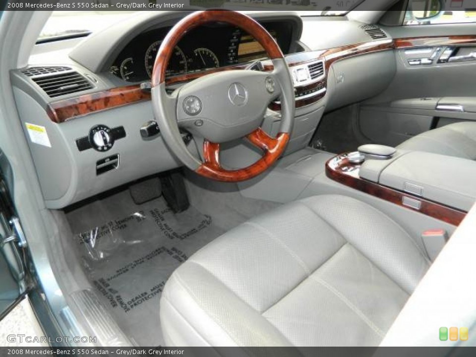 Grey/Dark Grey Interior Photo for the 2008 Mercedes-Benz S 550 Sedan #80064442